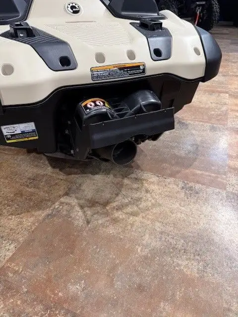 2025 Sea Doo Spark Trixx 1 UP w/Sound in Personal Watercraft in St. Albert - Image 10