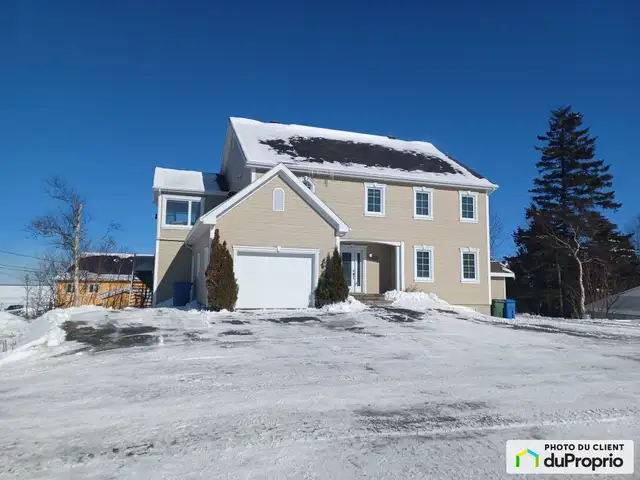 $589,000 - Intergenerational in Ste-Luce (Ste-Luce-sur-Mer) in Houses for Sale in Rimouski / Bas-St-Laurent - Image 2