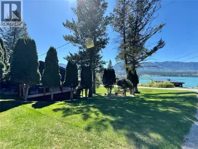 Welcome to Eagle’s Nest Estates, Where breathe taking lake views are offered from either levels of t...