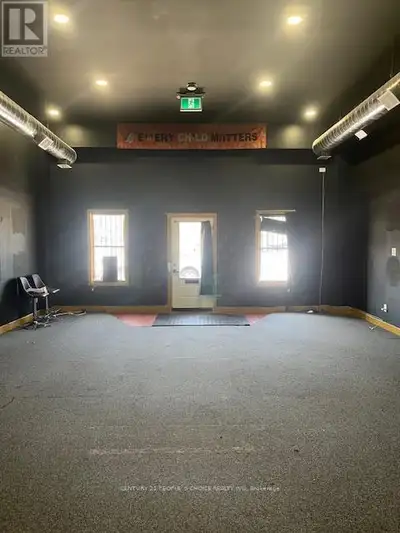 Pristine Commercial Space in 692 Dundas St Unit-4 1000 SFT available for lease, vibrant and heart of...