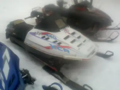 YES.SLEDS.BELOW.ARE STILL.AVAILABLE. LOCATED 20 MINUTES EAST OF EDMONTON. TELEPHONE.CALLS.ONLY.PLEAS...