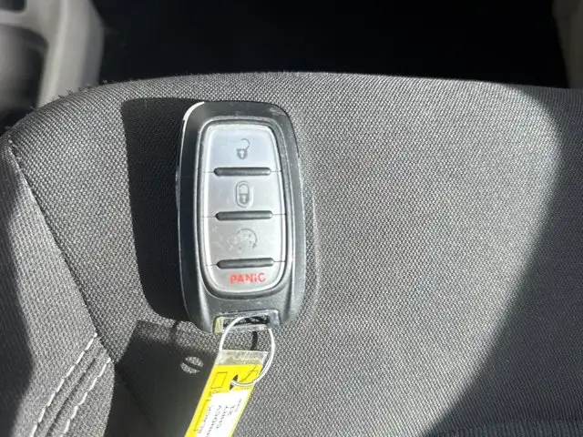 2021 Chrysler Grand Caravan SXT in Cars & Trucks in Calgary - Image 19