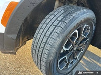 The advertised vehicle price is based on a promotional finance offer. Customers who purchase the veh... (image 9)