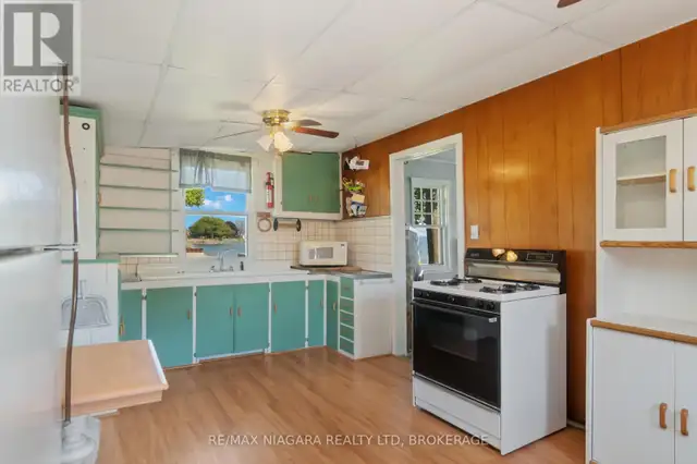 10953 LAKESHORE ROAD Wainfleet (Lakeshore), Ontario in Houses for Sale in St. Catharines - Image 24