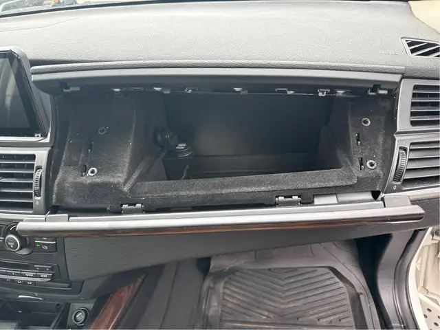 2008 BMW X5 3.0si in Cars & Trucks in Laval / North Shore - Image 34