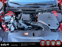 2024 Mitsubishi Outlander PHEV LE Experience the Mitsubishi Outlander PHEV LE with only 639 km on th... (image 8)