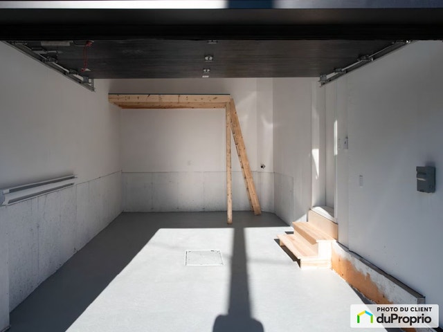 $850,000 - Townhouse for sale in La Prairie — photo 3
