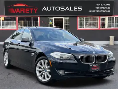 FREE 2 YEARS OR 40,000 KM COMPREHENSIVE LUBRICO WARRANTY!! 2012 BMW 528i xDrive AWD | Sunroof | Luxu...