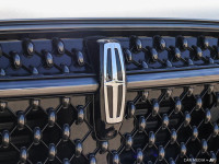 Navigation, Wireless Charging, Heated Seats, Heated Steering Wheel, Power Liftgate! This 2025 Lincol... (image 9)