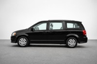 Key Feature: 7 PASSENGER, CRUISE CONTROL, A/C, BLUETOOTH, REAR VIEW CAMERA WITH PARKING AIDS, CLIMAT... (image 5)