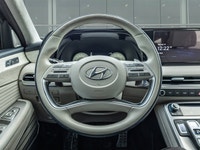 *Leather Seats!* With its impressive features list, awesome SUV capability, and luxury interior, thi... (image 8)