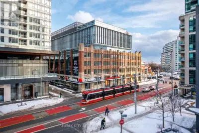 Client RemarksExperience the ultimate urban lifestyle at The Yards at Fort York, where modern design...