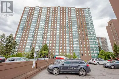 1213 - 135 HILLCREST AVENUE Mississauga (Cooksville), Ontario