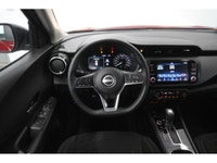 Nissan Kicks SV 2024 avec moteur 1.6L developpant 122 HP et transmission automatique . Ecran tactile... (image 1)