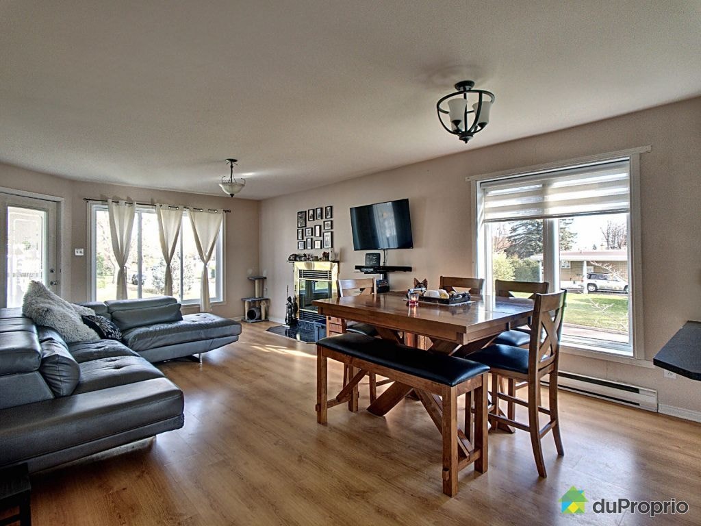 $985,000 - Quadruplex for sale in St-Jérôme (St-Jérôme) — photo 1