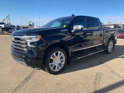 2022 Chevrolet Silverado 1500 High Country only 30,117 Km's