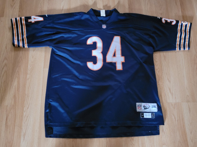 Motey Crue jersey / Walter Payton jersey / Harley - Buell shirt dans Men's in Red Deer - Image 4