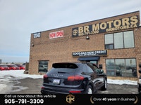 No accident Ontario vehicle with Lot of Options! Call (905) 791-3300 - Black Leather/ Leatherette in... (image 7)