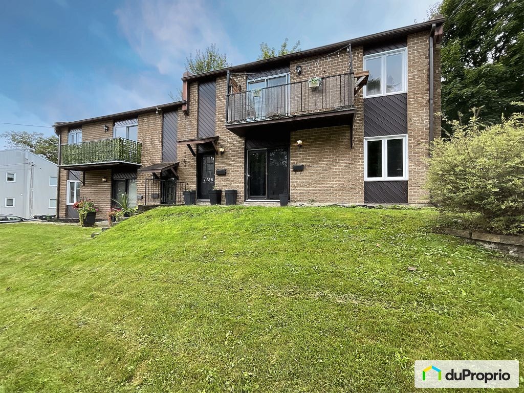 $255,000 - Condominium for sale in Sherbrooke (Jacques-Cartier) — photo 1
