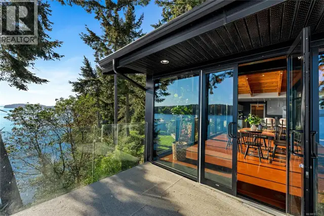 1676 Lands End Rd North Saanich, British Columbia in Houses for Sale in Victoria - Image 11