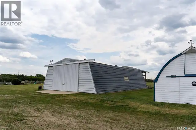 Labelle Acreage Vanscoy Rm No. 345, Saskatchewan in Houses for Sale in Saskatoon - Image 15