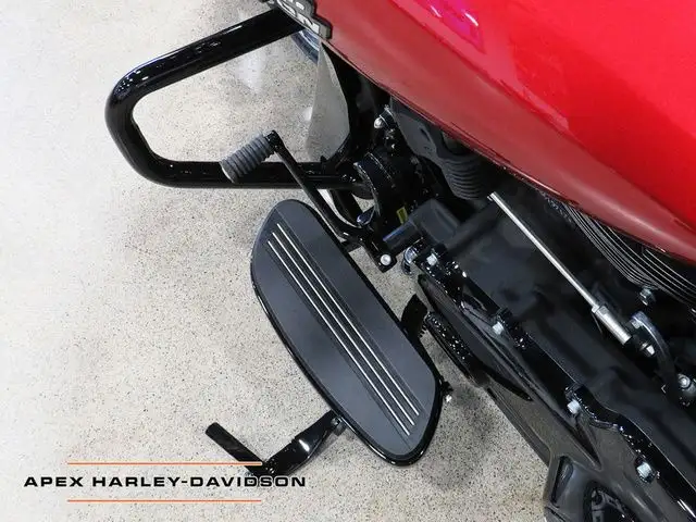 2025 Harley-Davidson FLTRX - Road Glide in Sport Touring in Cambridge - Image 14