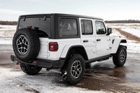 This Jeep Wrangler has a strong Regular Unleaded V-6 3.6 L/220 engine powering this Automatic transm... (image 3)