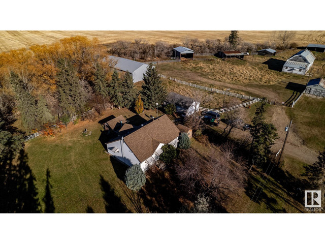 20558 HWY 15 Rural Strathcona County, Alberta in Houses for Sale in Strathcona County - Image 2