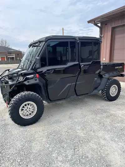 APPLY NOW: https://www.ridecollective.ca/get-pre-approved 2024 CAN-AM DEFENDER LONESTAR • Rotax HD10...