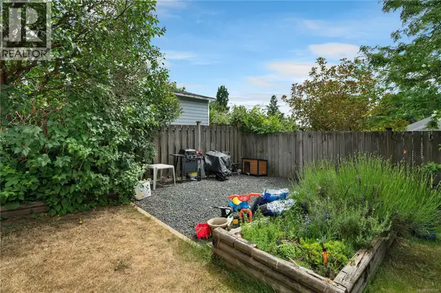 755 Kit Cres Campbell River, British Columbia in Houses for Sale in Campbell River - Image 33