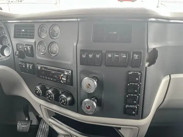 2018 PETERBILT 579 in Heavy Trucks in Mississauga / Peel Region - Image 22