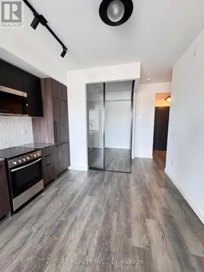 Discover the "La Salle" model at Highland Commons, a perfectly optimized 2-bedroom suite designed fo...