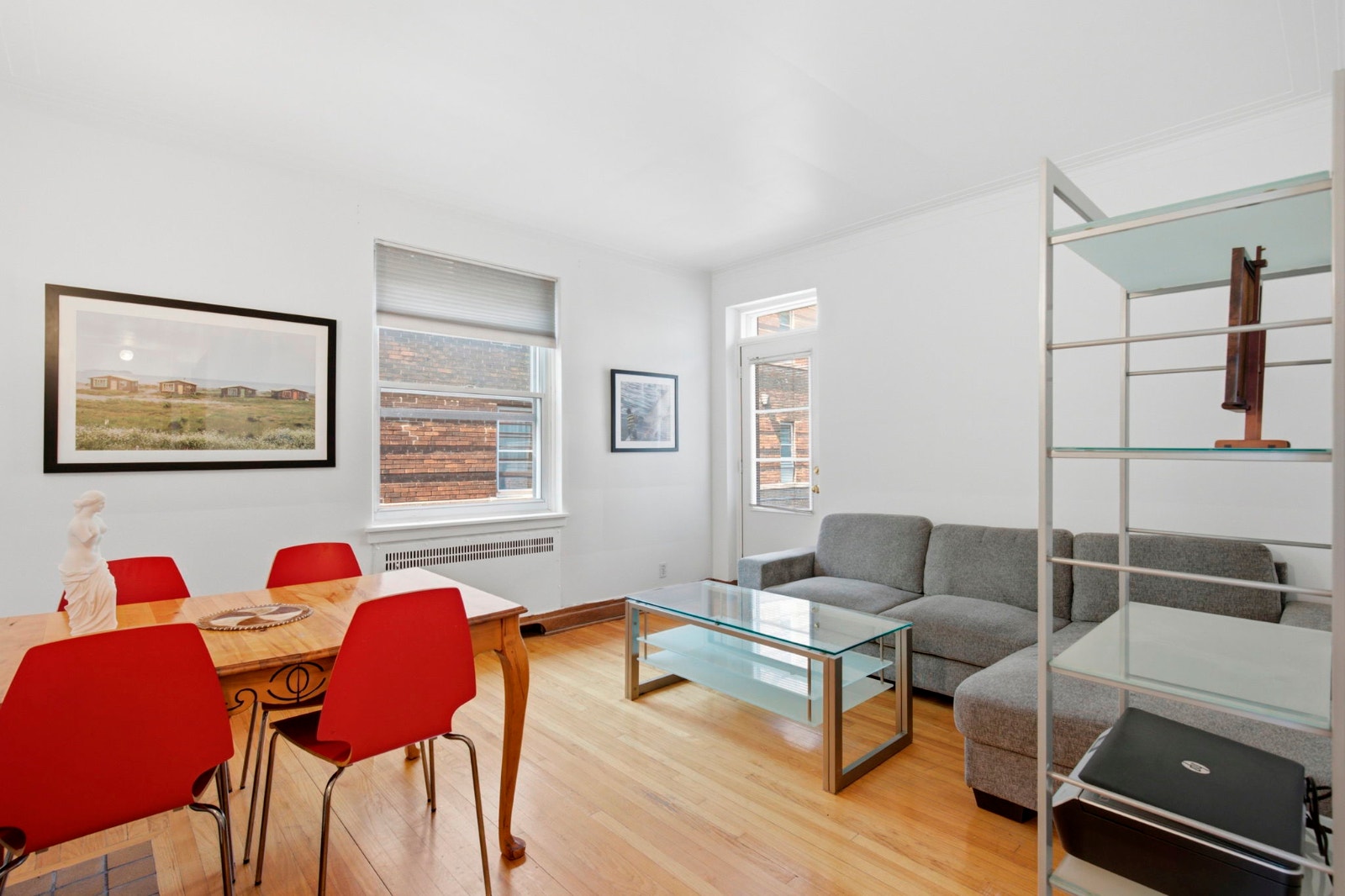 Apartment for Rent in Outremont — photo 3