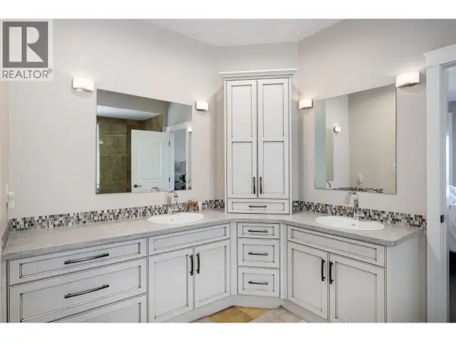 3672 Luxmoore Road Kelowna, British Columbia in Houses for Sale in Penticton - Image 33