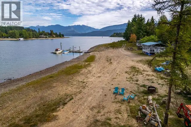 8275 East Procter Road Procter, British Columbia in Land for Sale in Nelson - Image 19