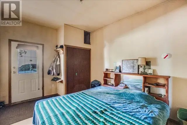 7465 Broadwater Road Castlegar, British Columbia in Houses for Sale in Nelson - Image 25