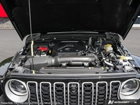 This Jeep Wrangler has a trusty ERC 3.6L Pentastar(TM) VVT V6 engine w/ESS engine powering this Auto... (image 7)