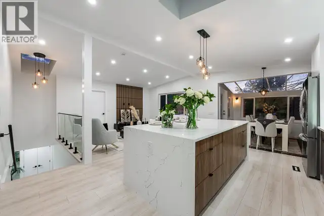531 GREENWAY AVENUE North Vancouver, British Columbia in Houses for Sale in North Shore - Image 9