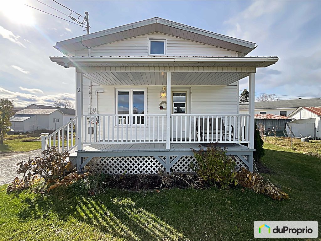 $179,000 - 1 1/2 Storey for sale in Squatec — photo 1