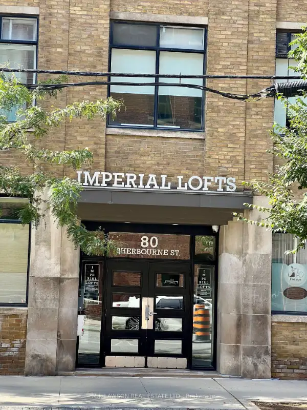 Ground Floor With Sidewalk Access 2 Bedroom Live Work Loft in Condos for Sale in City of Toronto - Image 7