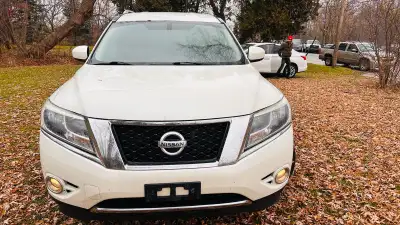 2016 NISSAN PATHFINDER S, ALL WHEEL DRIVE, 7 PASSENGERS, SINGLE OWNER, CLEAN CARFAX, GREAT SERVICE H...