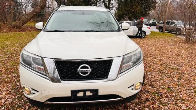 2016 Nissan Pathfinder S in Cars & Trucks in Oakville / Halton Region - Image 2