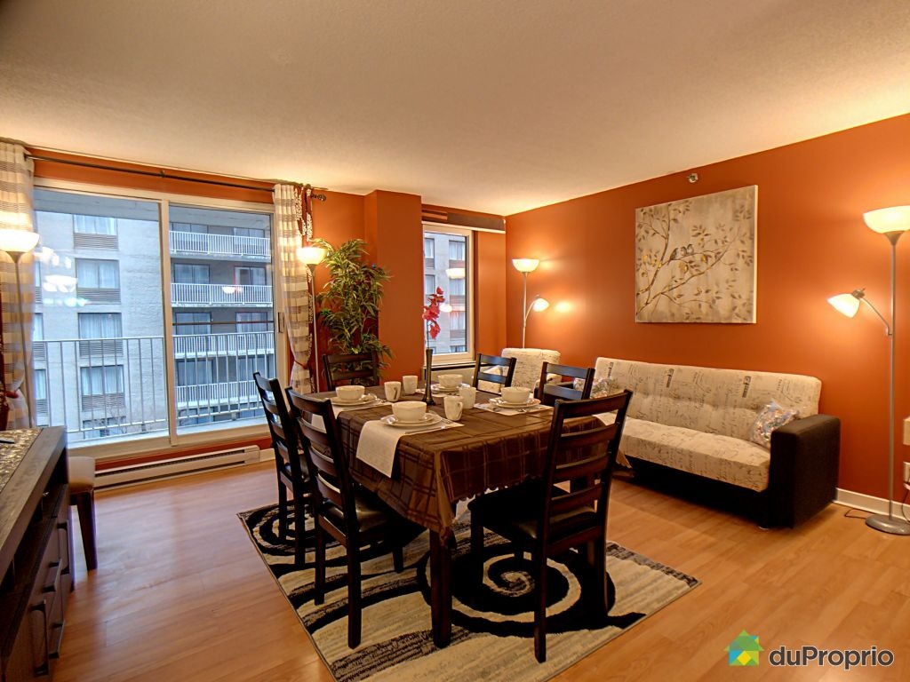 $500,000 - Condominium in Ville-Marie (downtown, old Mtl) — photo 1