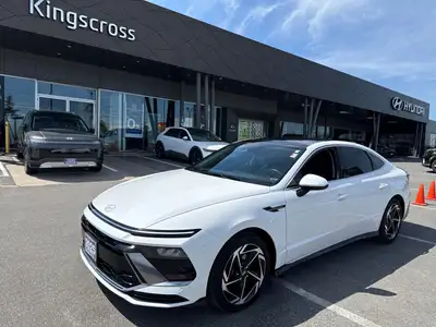 Welcome to Kingscross Hyundai! Engine: 4 Cylinder Engine 2.5L L/100Km City: 9.6 L/100Km Hwy: 6.5 Saf...