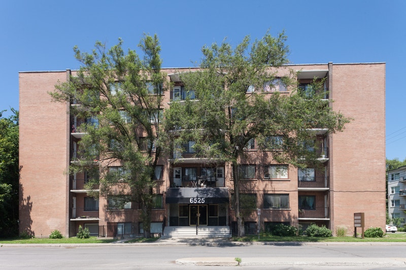 1250/2br · 6525 Cote Saint Luc Road, Montreal, QC, H4V 1G5