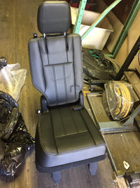 Minivan seat chairs