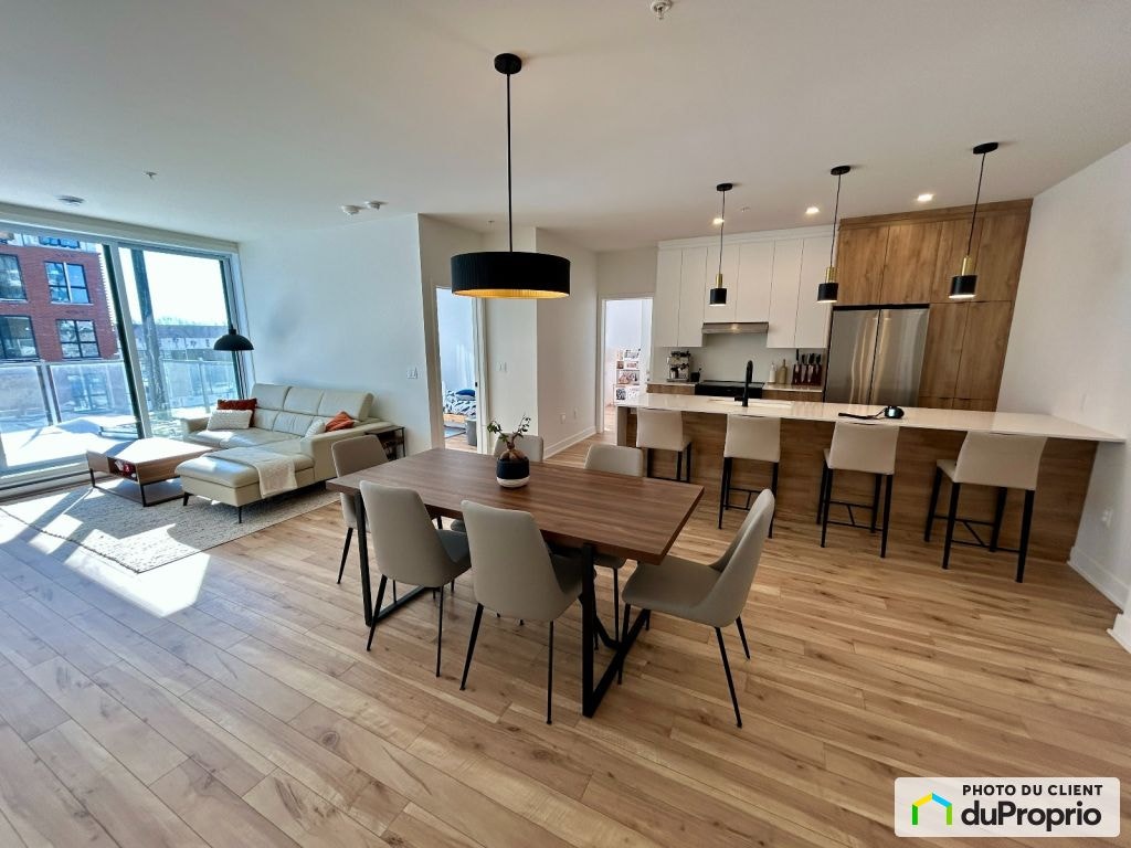 $579,900 - Condominium for sale in Longueuil (St-Hubert) — photo 2