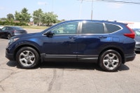 WELL MAINTAINED NO ACCIDENT Elevate Your Drive with the Honda CR-V AWD. Discover the Perfect Blend o... (image 3)