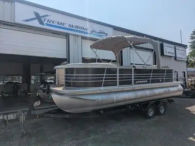 2016 Legend BayShore Flex EXT 23 powered with Mercury 150 with Hydraulic steering. Trailer not Inclu...