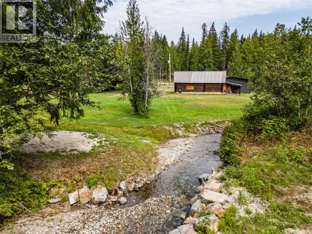 1750 Highway 23 South Highway S Revelstoke, British Columbia in Houses for Sale in Revelstoke - Image 11